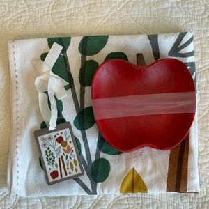 Hallmark Red Wooden Apple Spoon Rest and Tea Towel Gift Set Country Fall Harvest